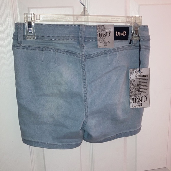 New w/ tags UWD Ripped Shorts Size 5 - Picture 2 of 2